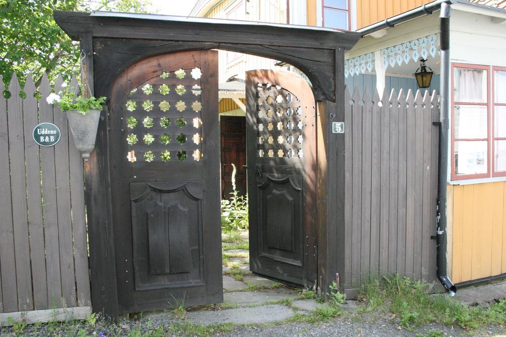 Uddens Bed & Breakfast Bed & Breakfast Oregrund Exterior photo